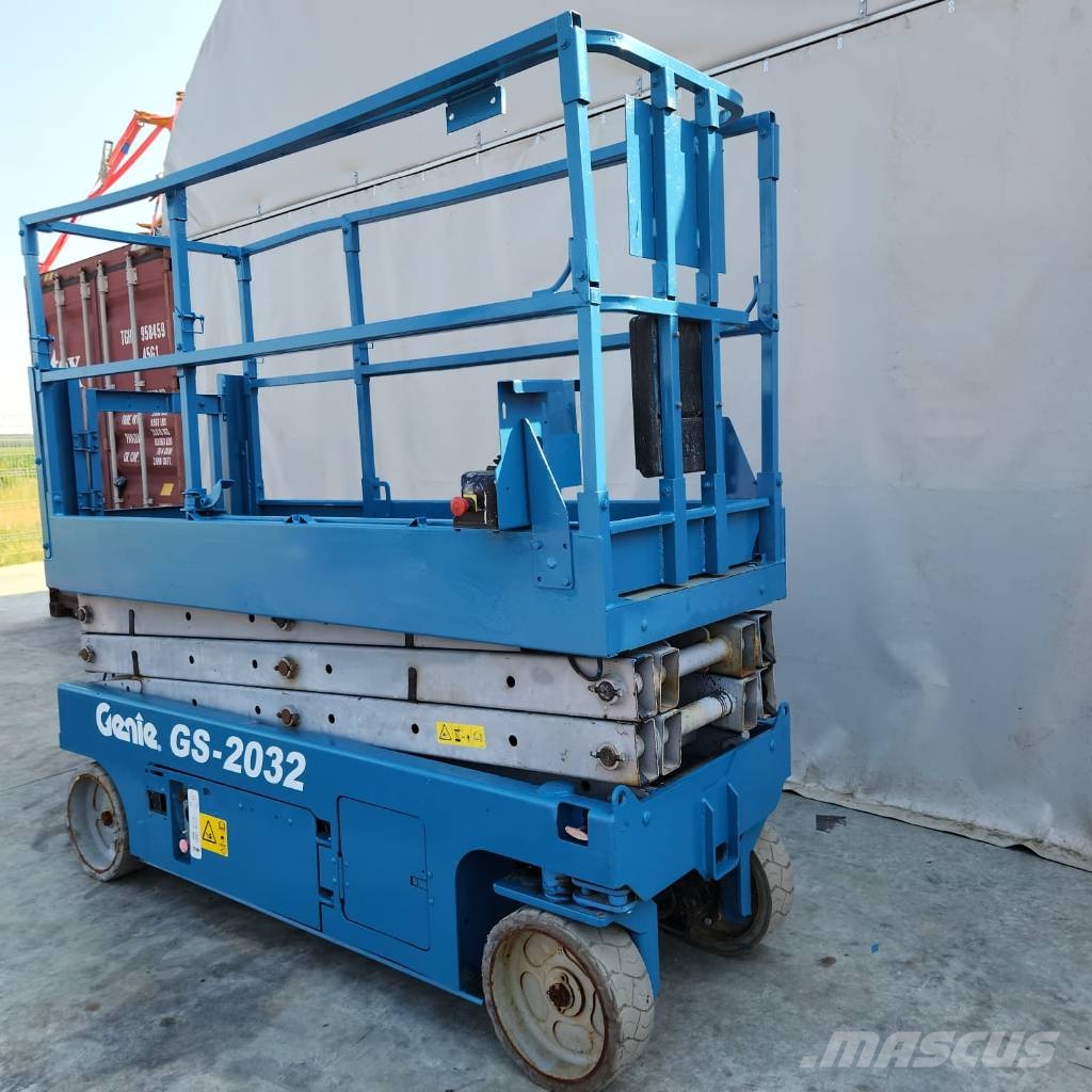 Genie GS 2032 剪叉式升降机