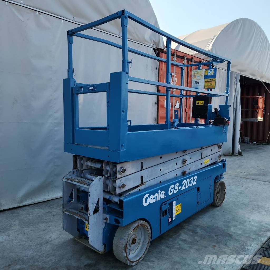 Genie GS 2032 剪叉式升降机