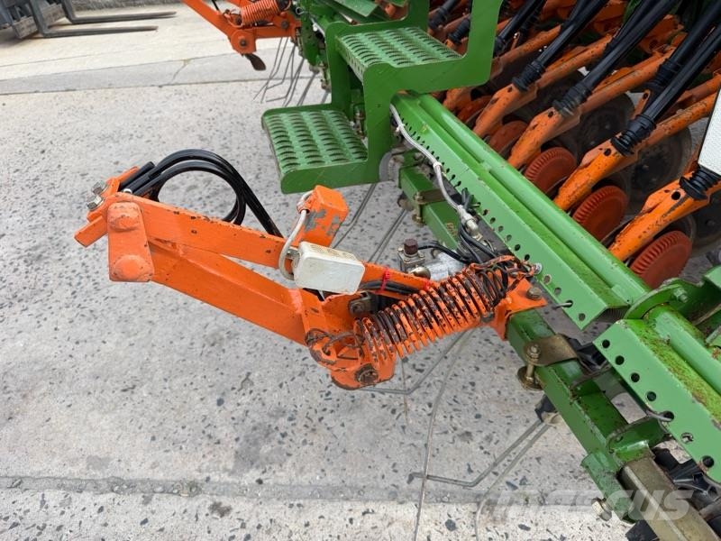 Amazone AD 303 mit KG 303 농기계 - 기타