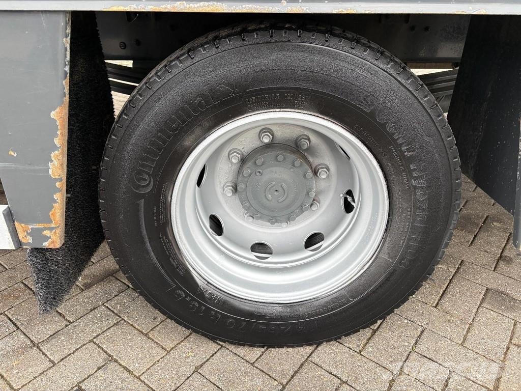 Volvo FL 250 + 12t + 6cyl + BOX 7.28 + EURO 6 4x in stoc Sanduk kamioni