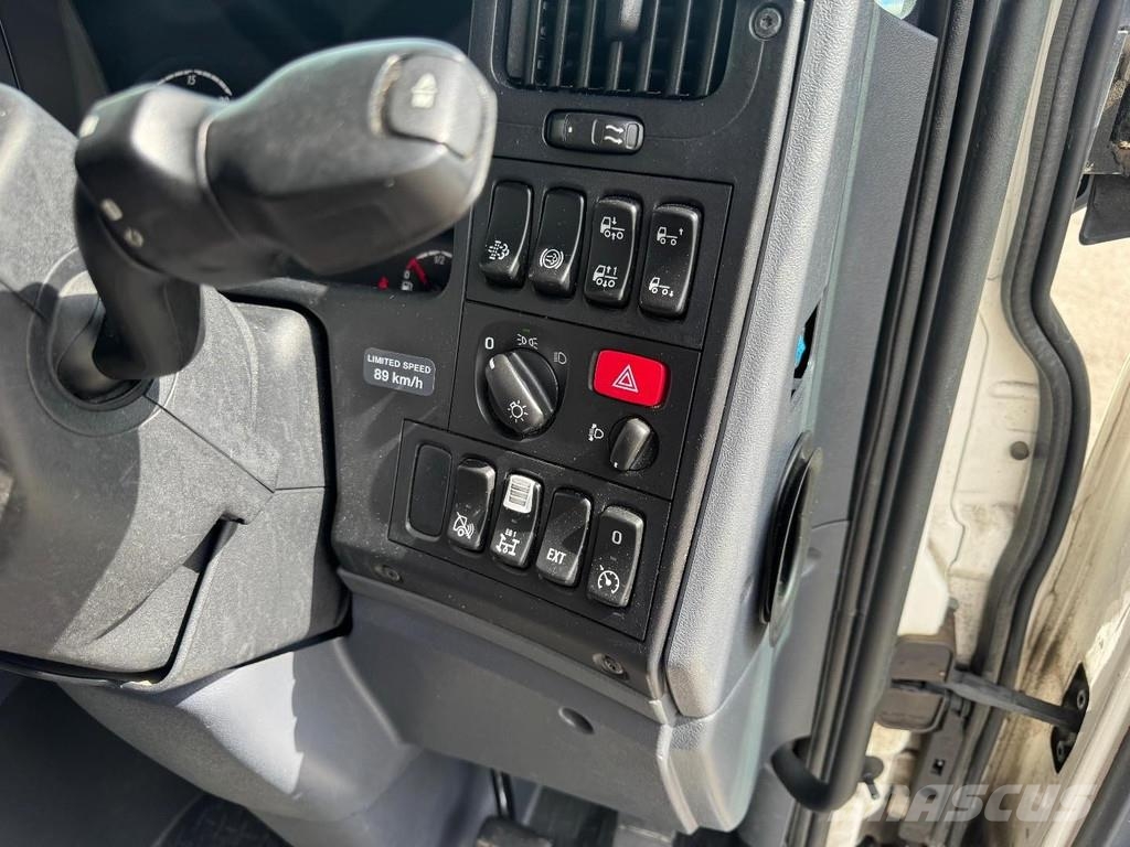 Scania P410 RHD 6X2 EURO 6 + HUNWICK 3 AXLE HANGER Járműszállítók
