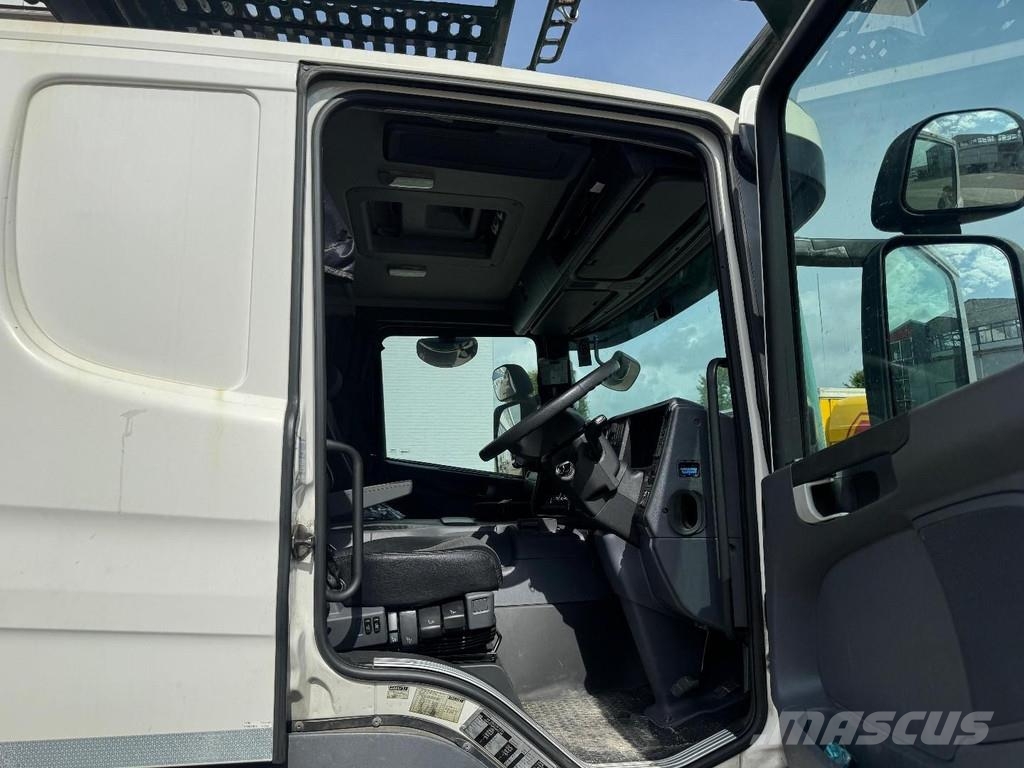 Scania P410 RHD 6X2 EURO 6 + HUNWICK 3 AXLE HANGER Járműszállítók