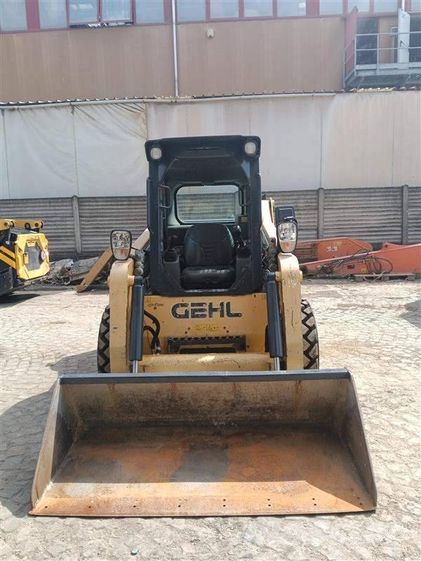 Gehl R 260 Skid steer loderler