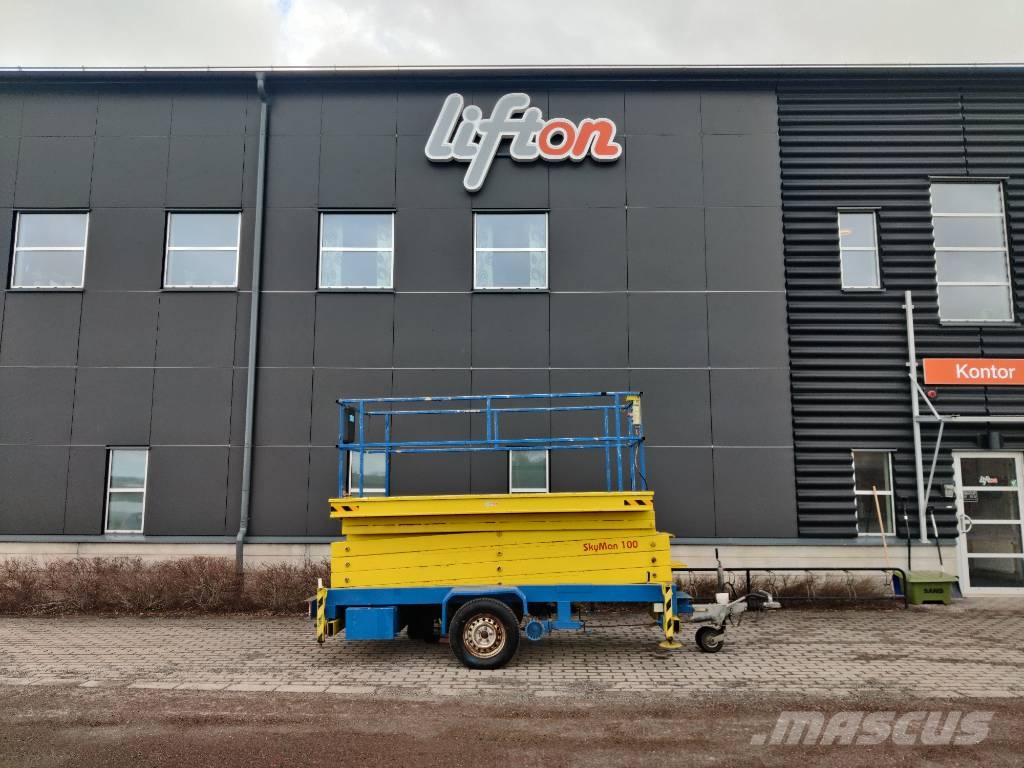 Skyman SM 100 Platforme aeriene montate pe remorca