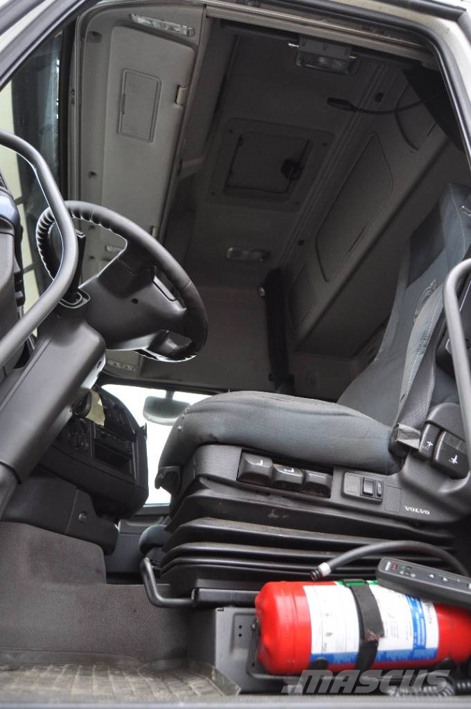 Volvo FH 6*2 曳引機組件
