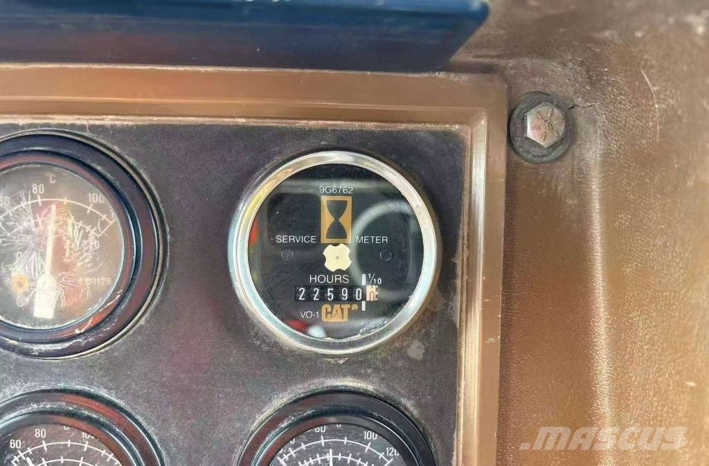 CAT D 10 N 履帶推土機