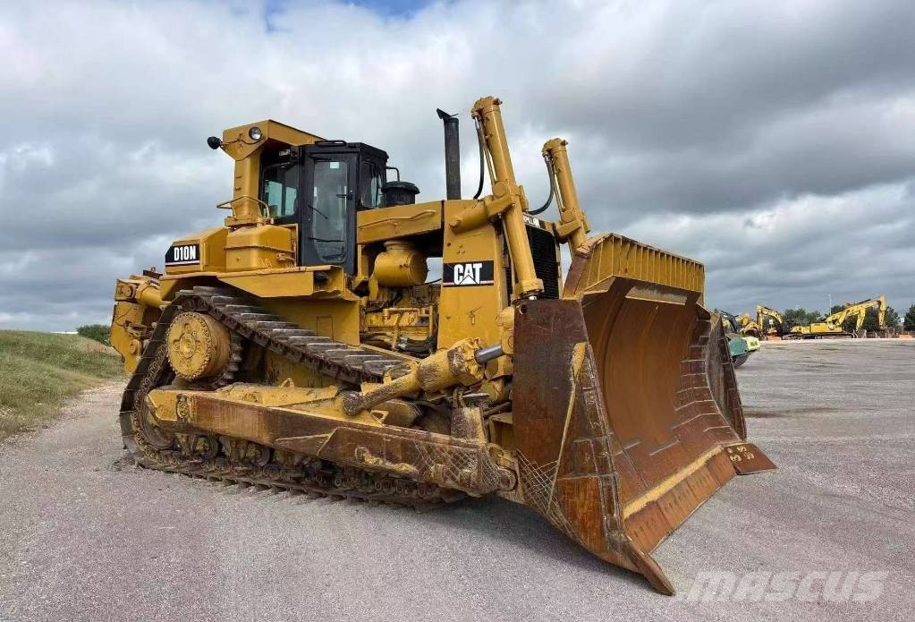 CAT D 10 N 履帶推土機