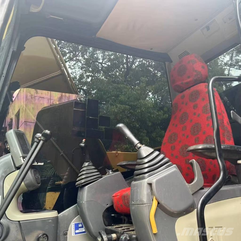CAT 312 D 2 GC حفارات وسط 7 طن - 12 طن