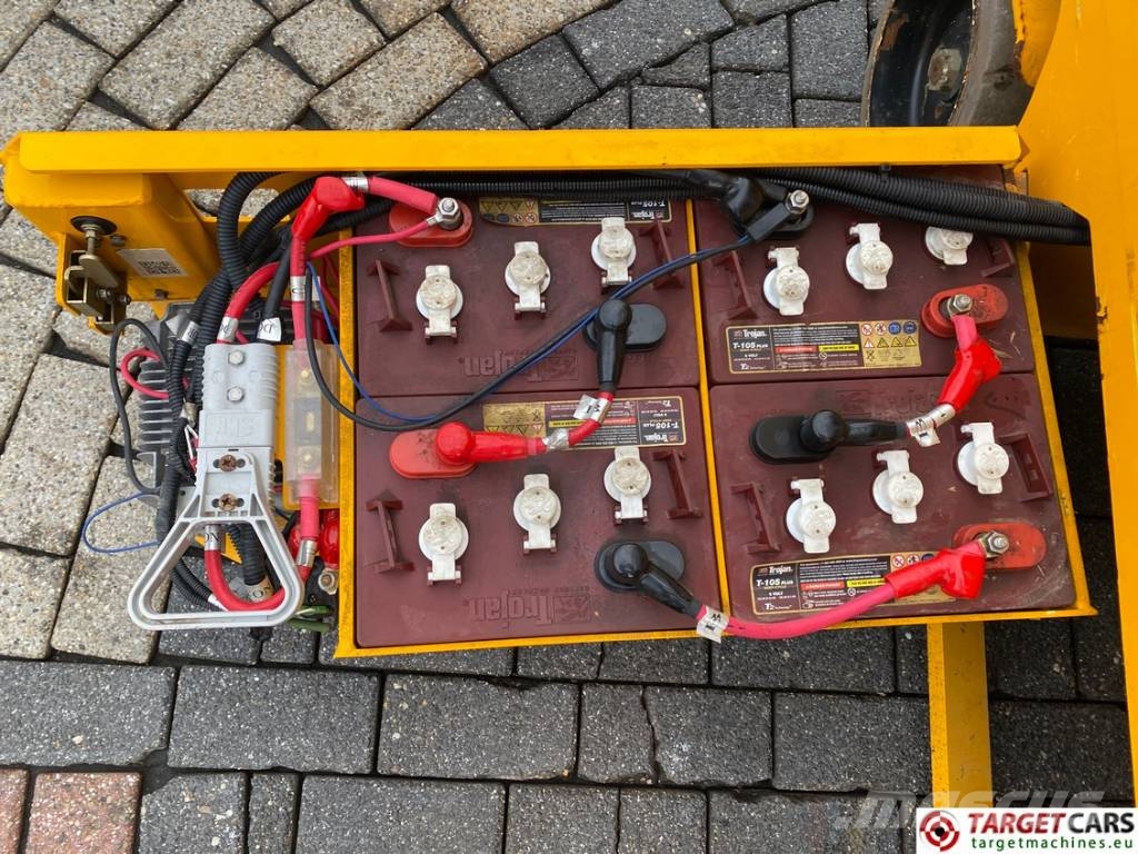 JCB S1930E Electric Scissor Work Lift 780cm Käärtõstukid