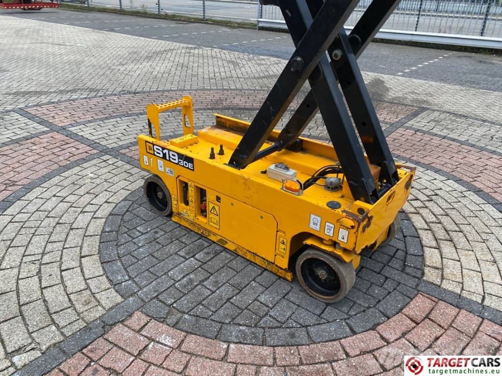 JCB S1930E Electric Scissor Work Lift 780cm Käärtõstukid