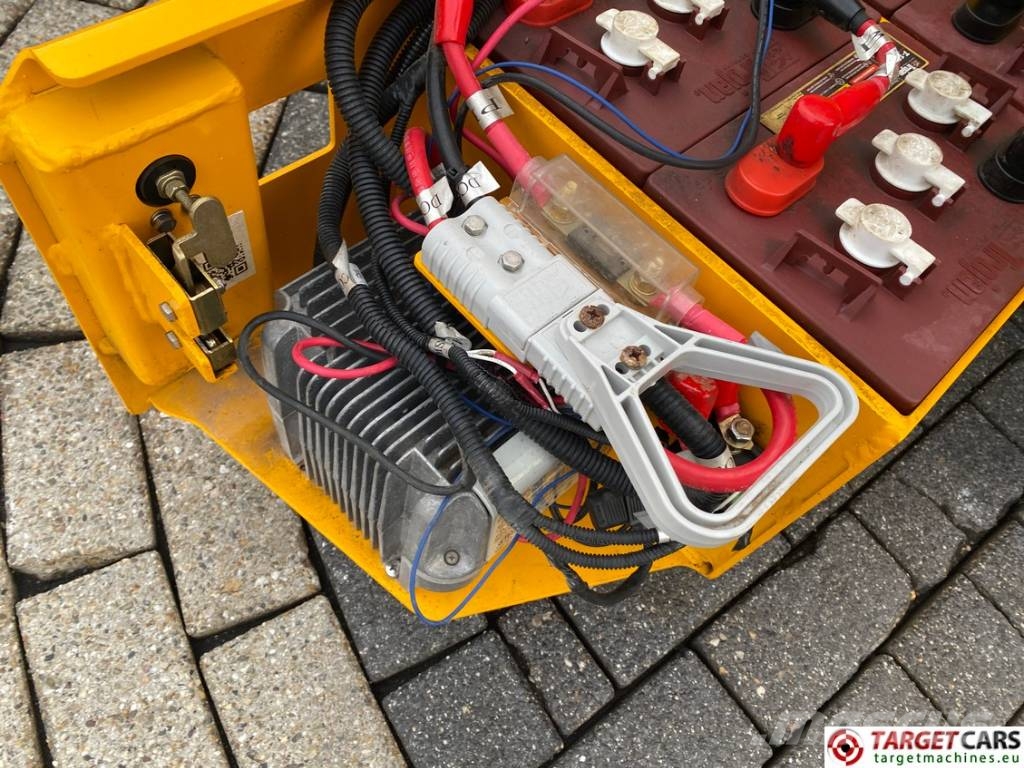 JCB S1930E Electric Scissor Work Lift 780cm Käärtõstukid
