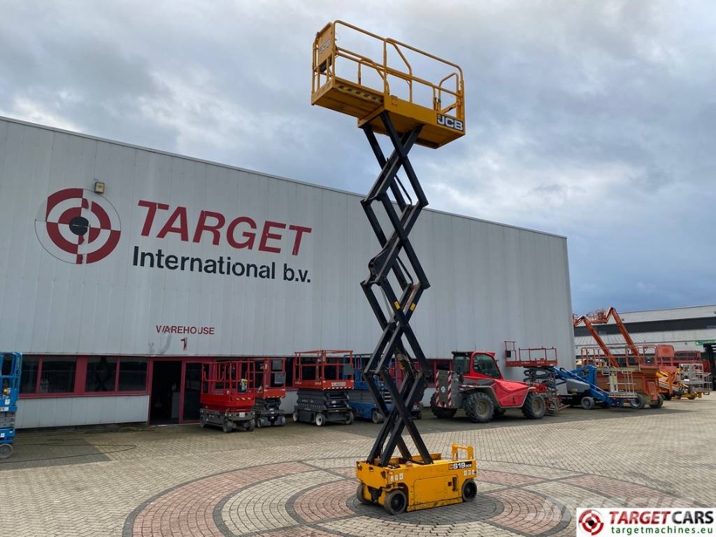 JCB S1930E Electric Scissor Work Lift 780cm Käärtõstukid