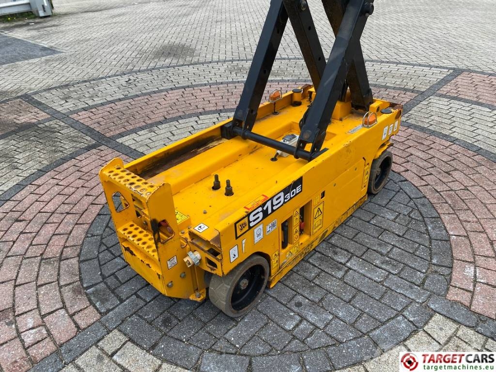 JCB S1930E Electric Scissor Work Lift 780cm Käärtõstukid