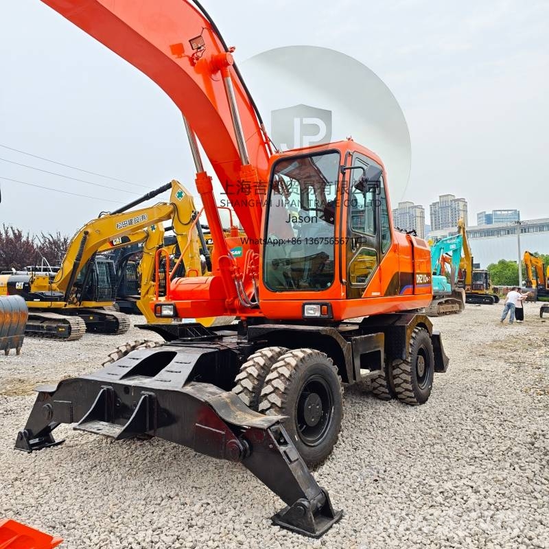 Doosan DH 210 W-7 Gravemaskiner på hjul