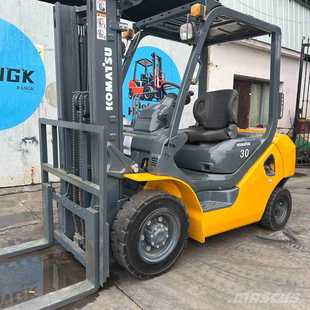 Komatsu FD 30 T-16 Dieseltrukit