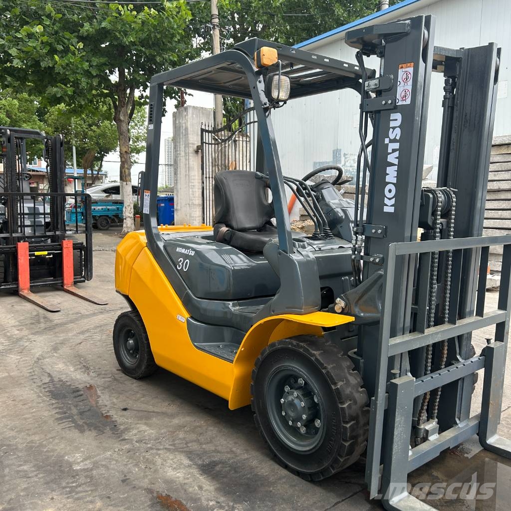 Komatsu FD 30 T-16 Dieseltrukit