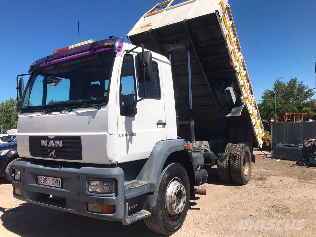 MAN 18225 LC Camiones bañeras basculantes o volquetes