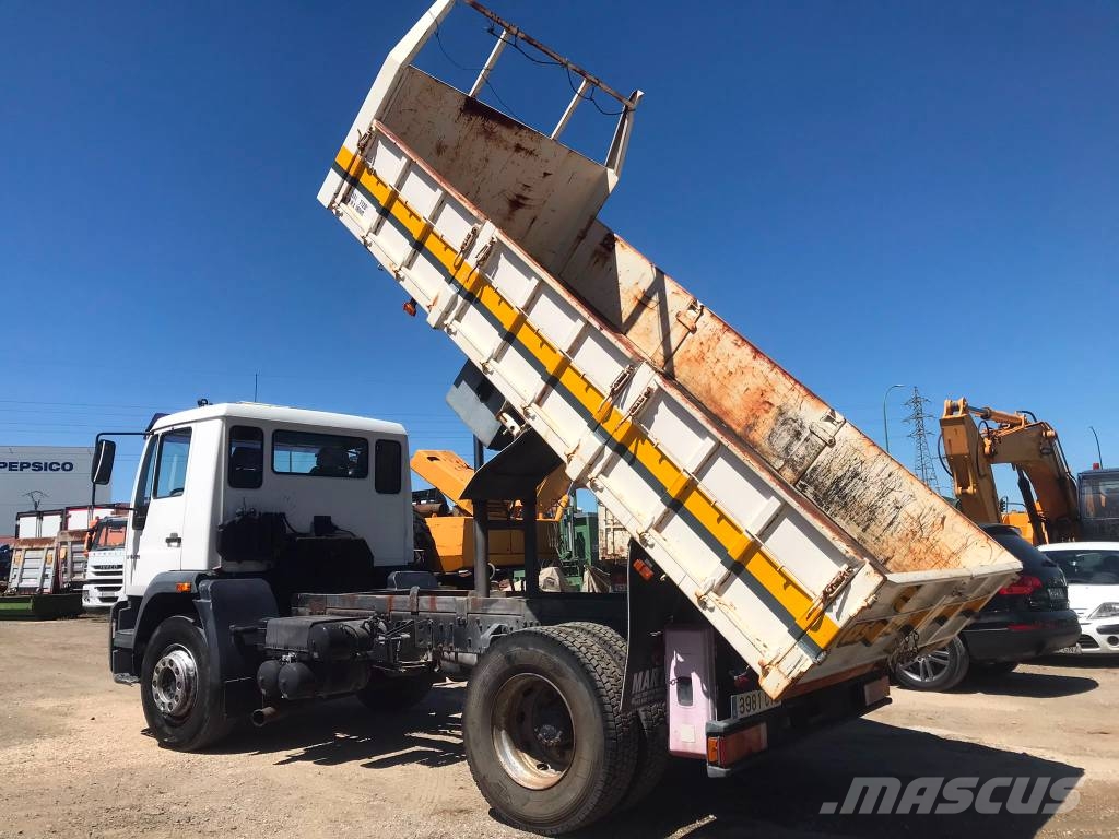 MAN 18225 LC Camiones bañeras basculantes o volquetes