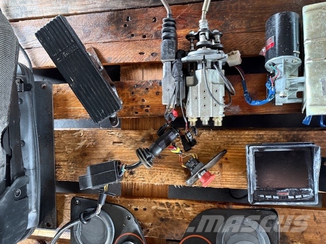LiuGong CLG 856 III USED PARTS CAB كابينة والداخلية