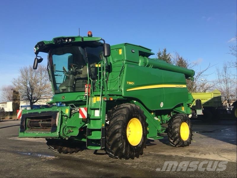 John Deere T560 Mietitrebbiatrici