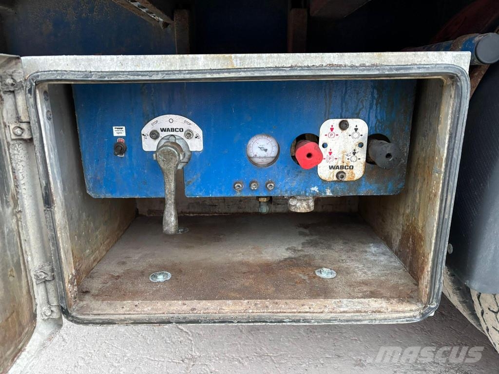 Konar Nor 27 PLATFORM L=6727 mm Plataforma plana/laterales abatibles