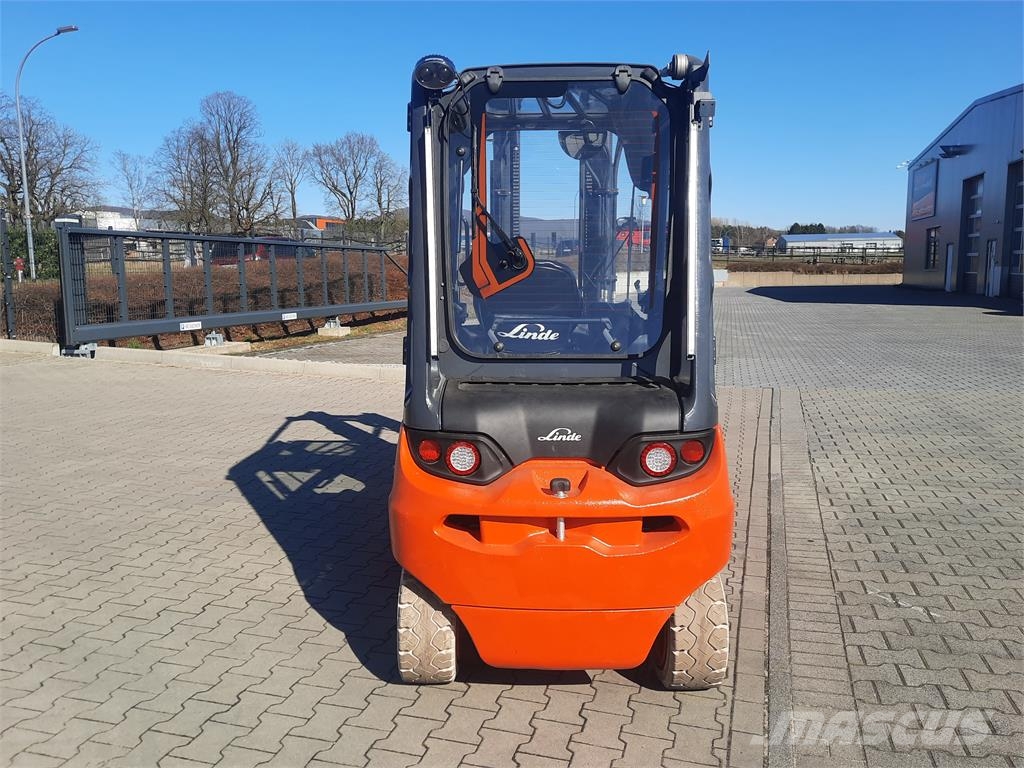 Linde E35L Stivuitor electric