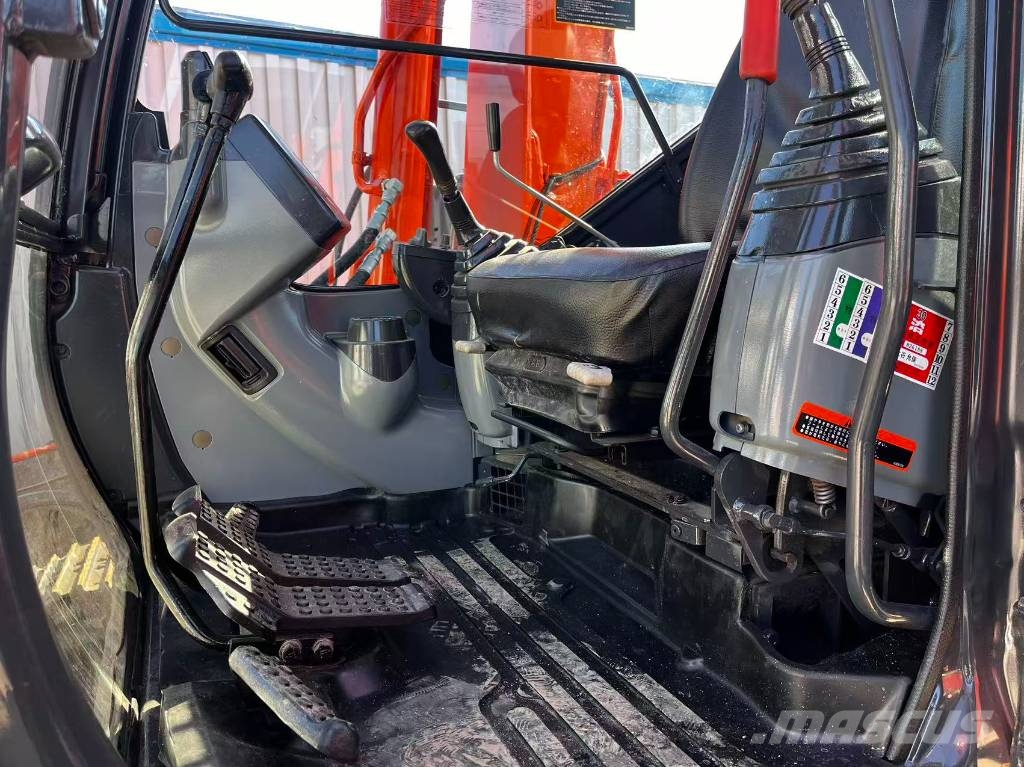 Hitachi ZX 70 Midigrävmaskiner 7t - 12t