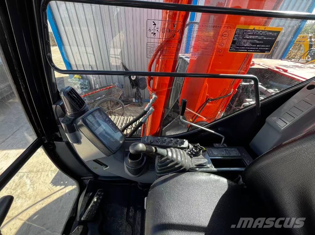 Hitachi ZX 70 Midigrävmaskiner 7t - 12t