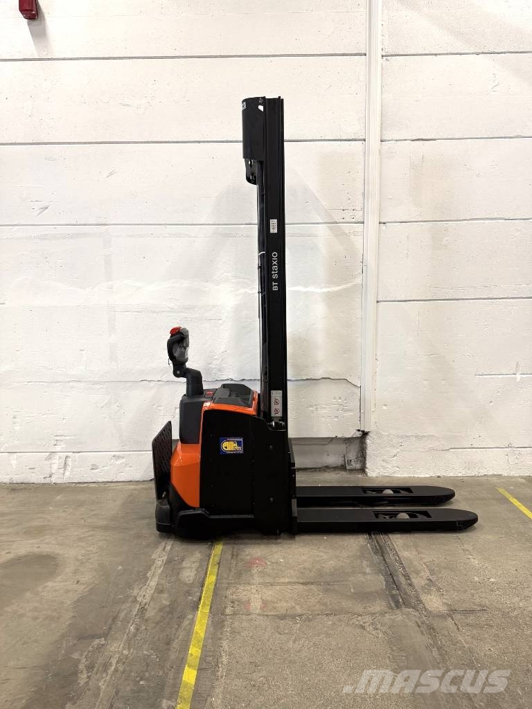 BT truck SWE140L Stapelaar meeloop