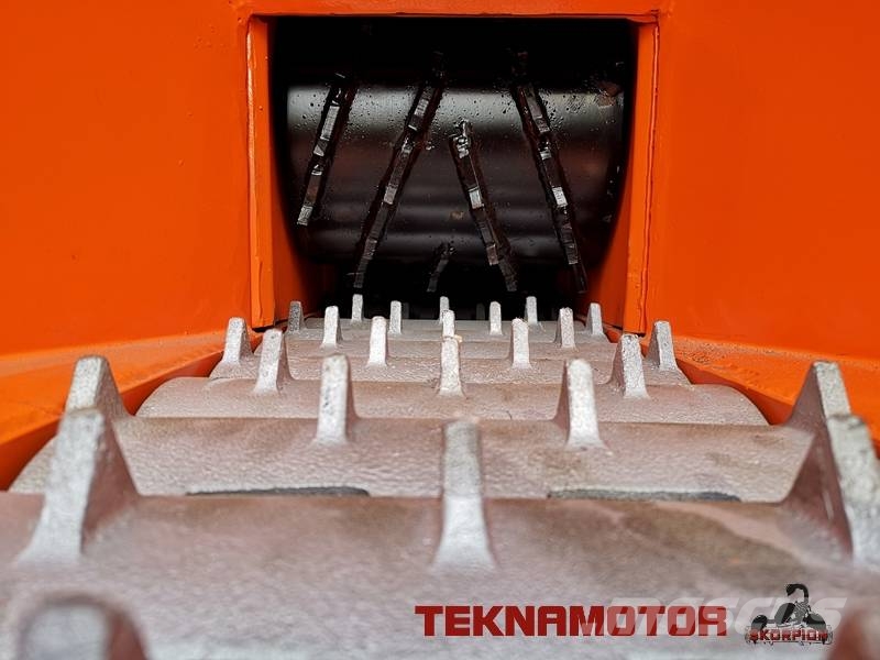 Teknamotor SKORPION 280 SDBG Holzhäcksler Häcksler Rębak Wood Trituradoras de madera