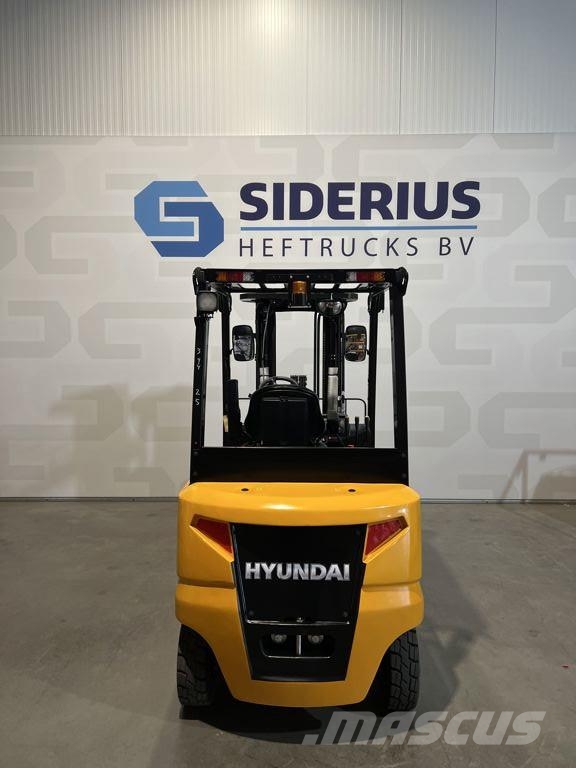 Hyundai 25BE-X Electric forklifts
