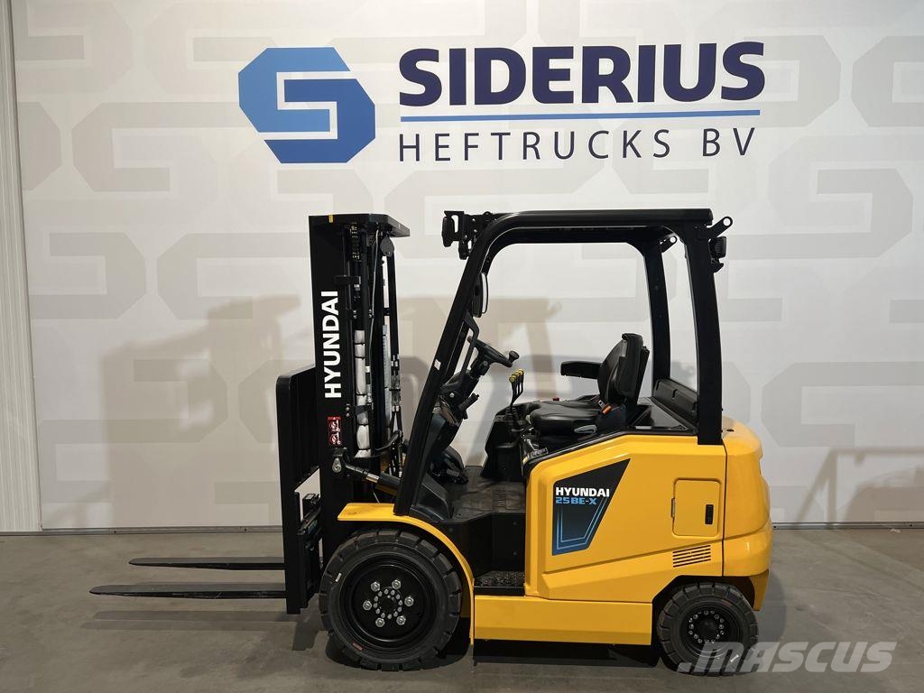 Hyundai 25BE-X Electric forklifts