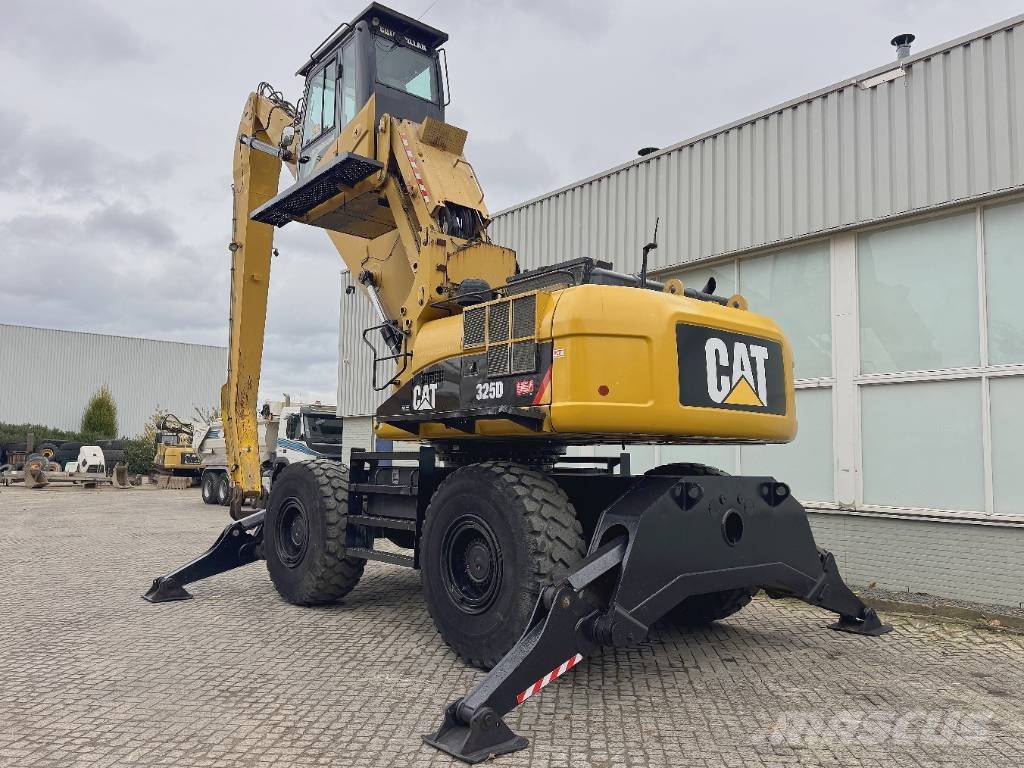 CAT 325 D L  MH Waste / industry handlers