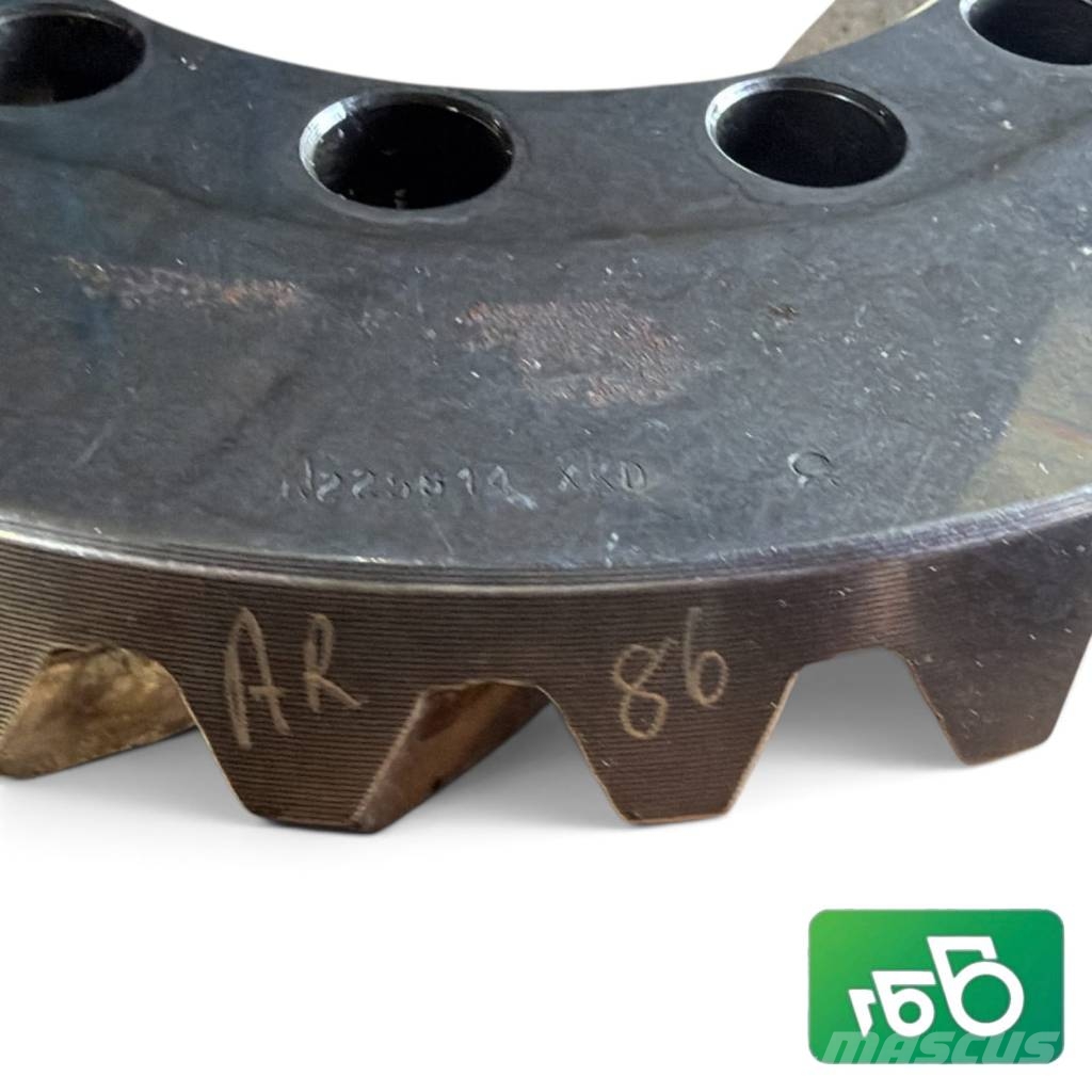John Deere 7930 Attack shaft 13x30 Crown wheel RE225144 R2251 الشاسيه والتعليق
