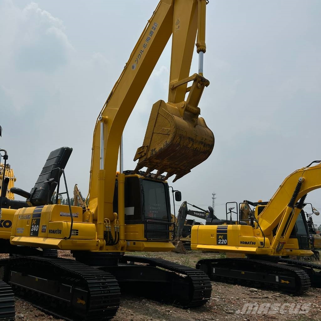 Komatsu 240-8 Escavadeiras de esteiras