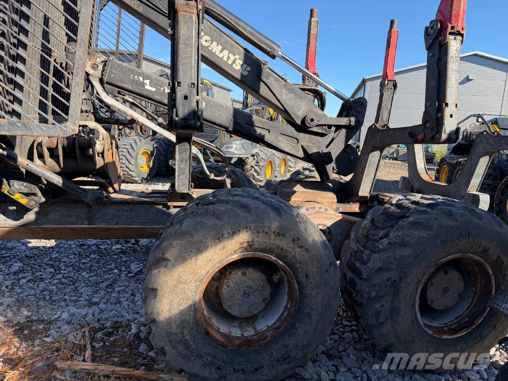 Komatsu 895 Forwarder