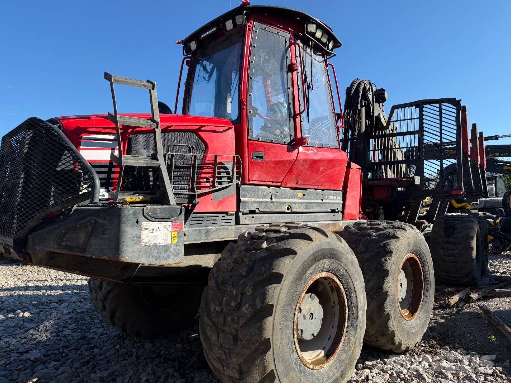 Komatsu 895 Forwarder