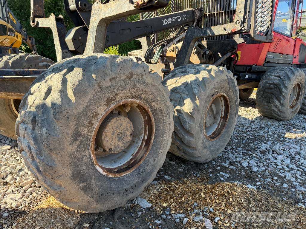 Komatsu 895 Forwarder