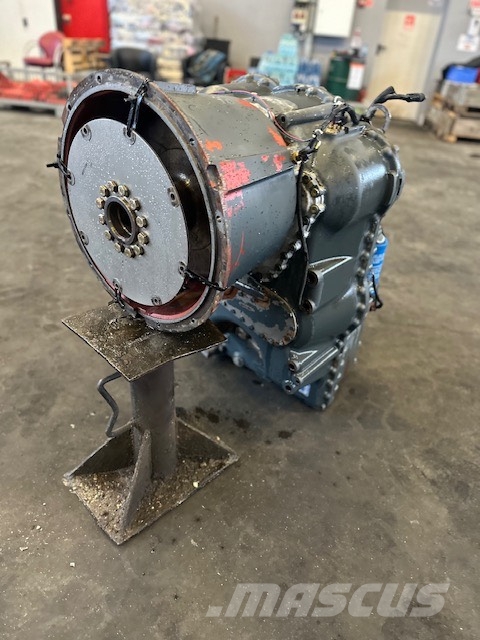 Hitachi ZW 250 USED TRANSMISSION ZF 4WG-210 Transmission