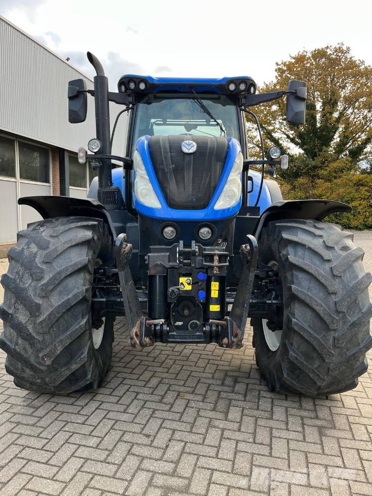 New Holland T 7.230 Traktori