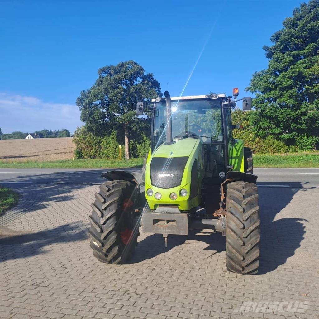 CLAAS Axos 330 Traktory