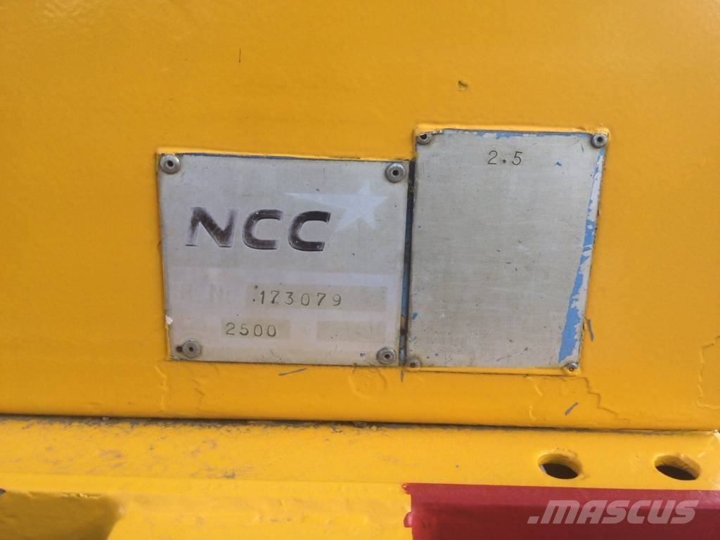 Dynapac CC 101 Walce dwubębnowe