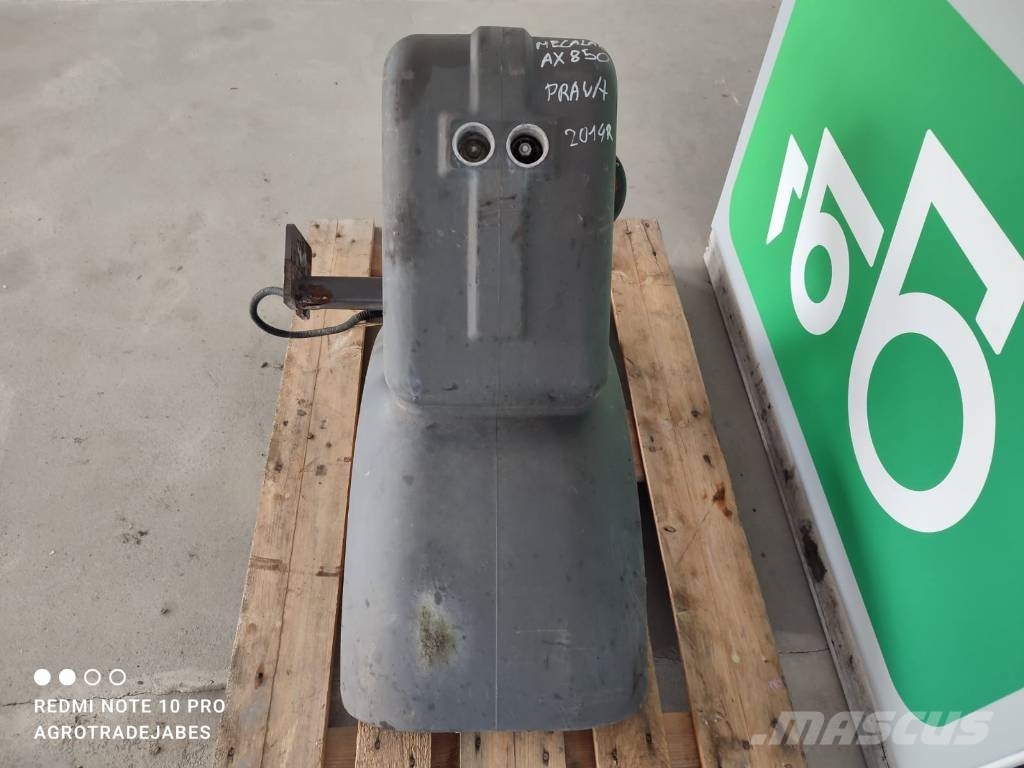 Mecalac Right front fender light MECALAC AX 850 Chasís