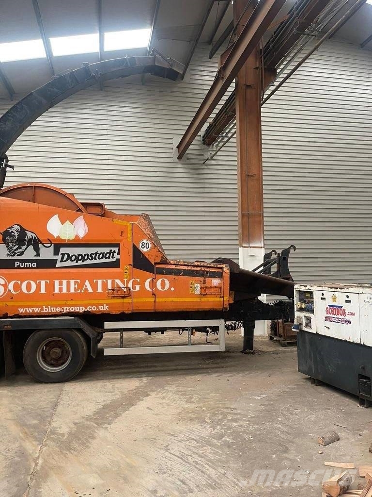 Doppstadt DH 810 ماكينات تقطيع أخشاب الحراجة