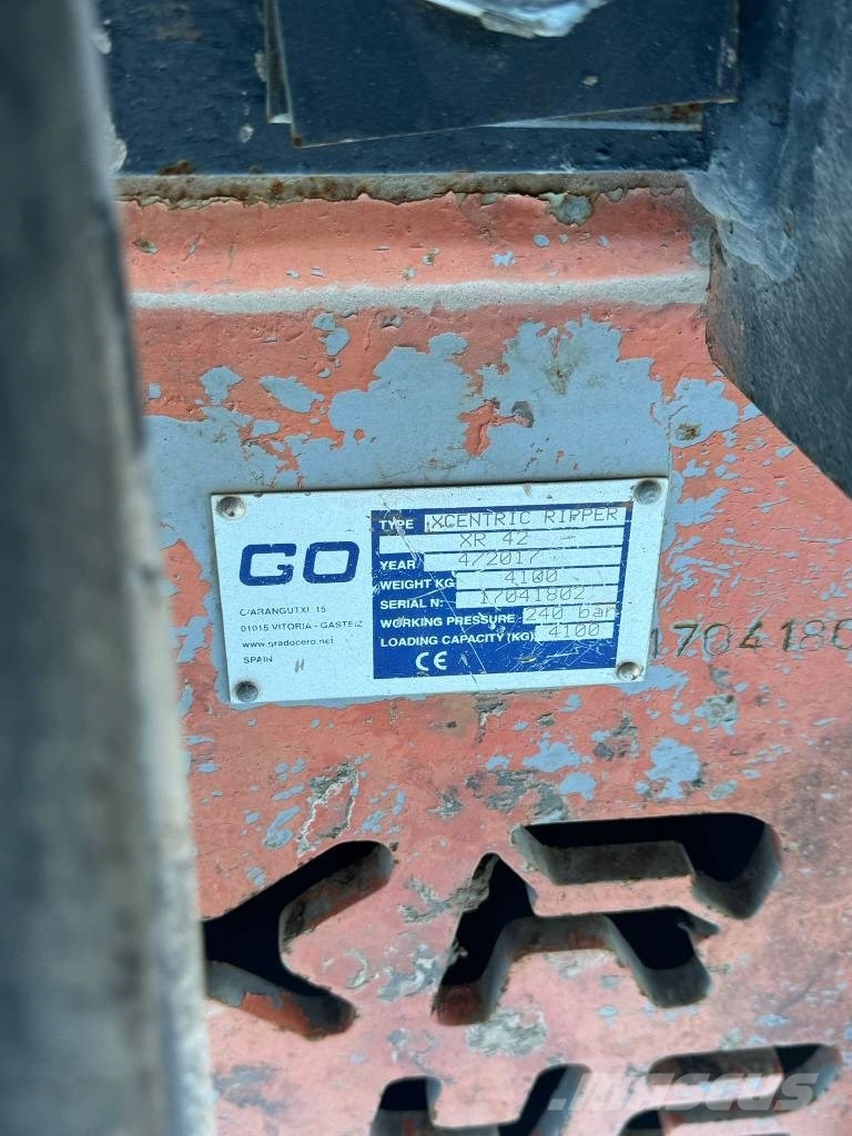 Xcentric XR42 Kultivatori za građevinarstvo