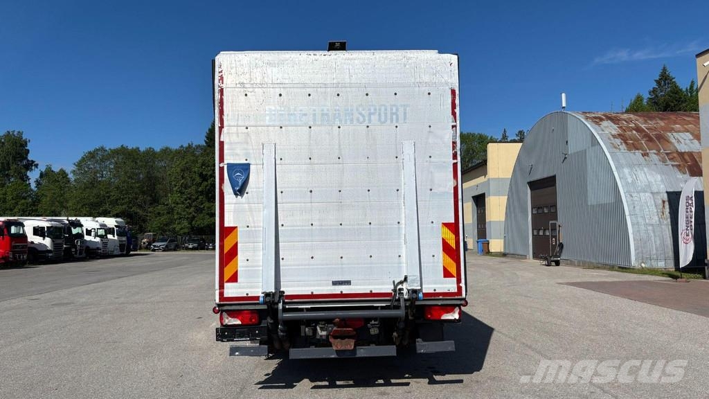 Scania P450 6x2*4 EURO6 + RETARDER + TWO FLOORS Animal transport trucks
