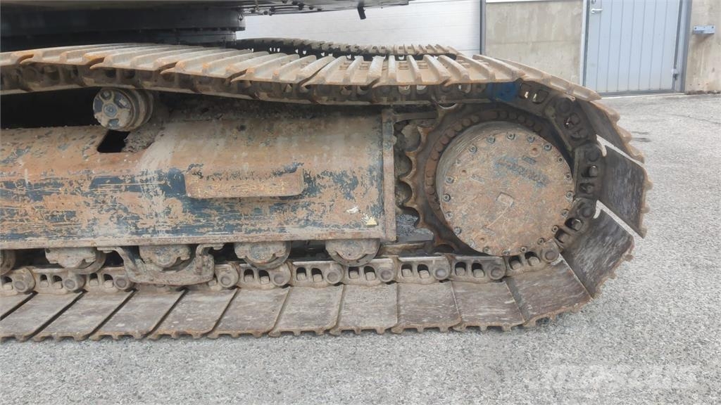 Hyundai HX235 LCR Excavadoras sobre orugas