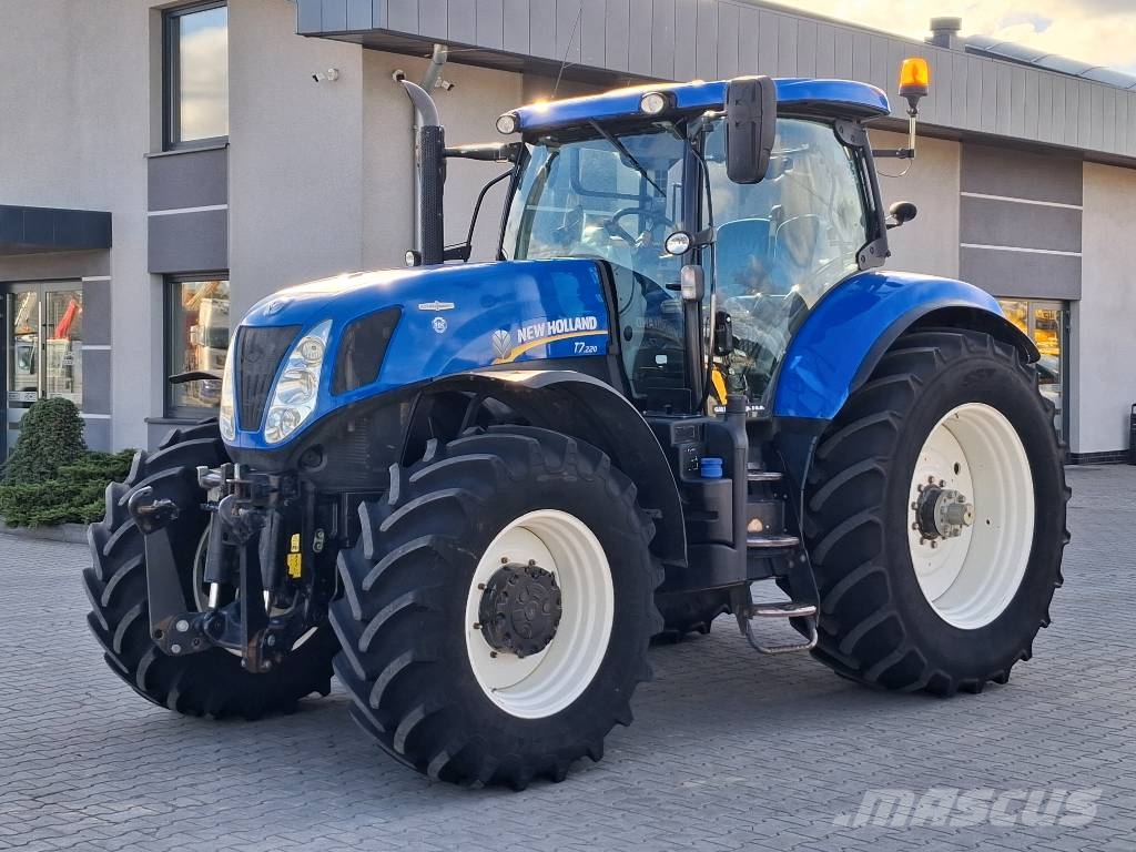 New Holland T 7.220 AC Traktorit