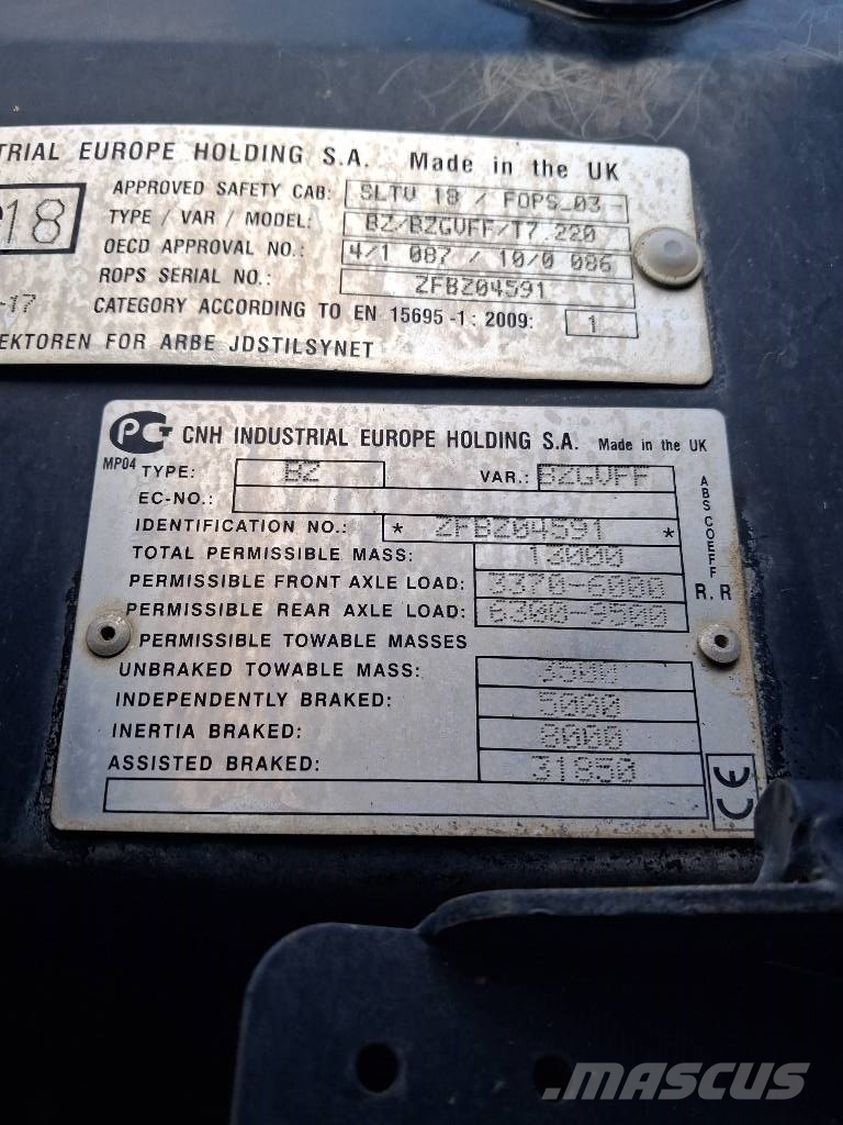 New Holland T 7.220 AC Traktorit