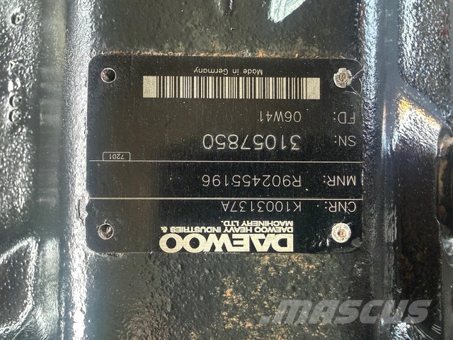 Doosan DL 400 HYDRAULIC PUMP K1003137A Hidraulikos įrenginiai